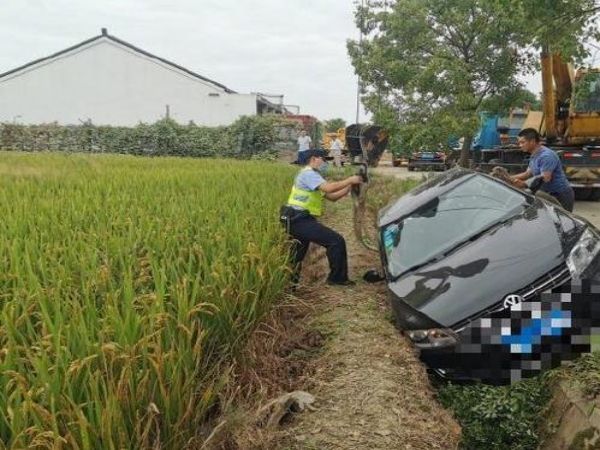 汉鹤峰县吊车租赁电话_吊车出租作业安全规定